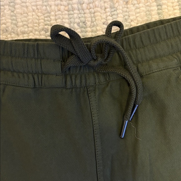Athleta Women's Green Farallon Ankle Pants NWT - Picture 5 of 10